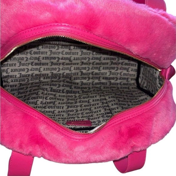 Juicy Couture Los Angeles NWT Juicy Hot Pink Faux Fur Weekend Travel Bag (P064) - Picture 7 of 12